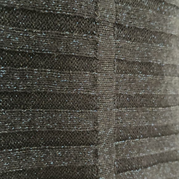 Brand new- New York & company sweater - Picture 3 of 4